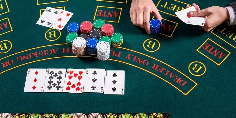 Thứ tự các tay bài poker từ mạnh đến yếu